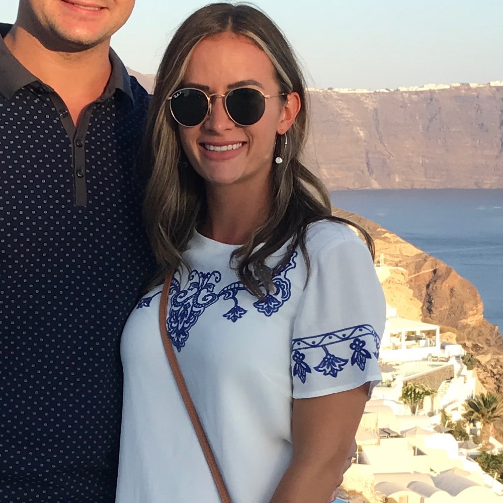 Meet your Posher, Daniela